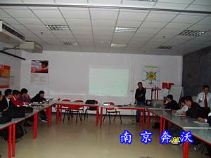 某國外大型連鎖超市-提供發(fā)電機組技術培訓及服務?。▓D）